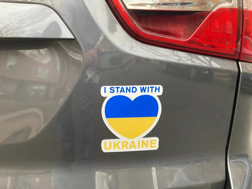Support Ukraine Sticker 001 – Show Your Solidarity With Ukraine | Premium Quality Vinyl Sticker