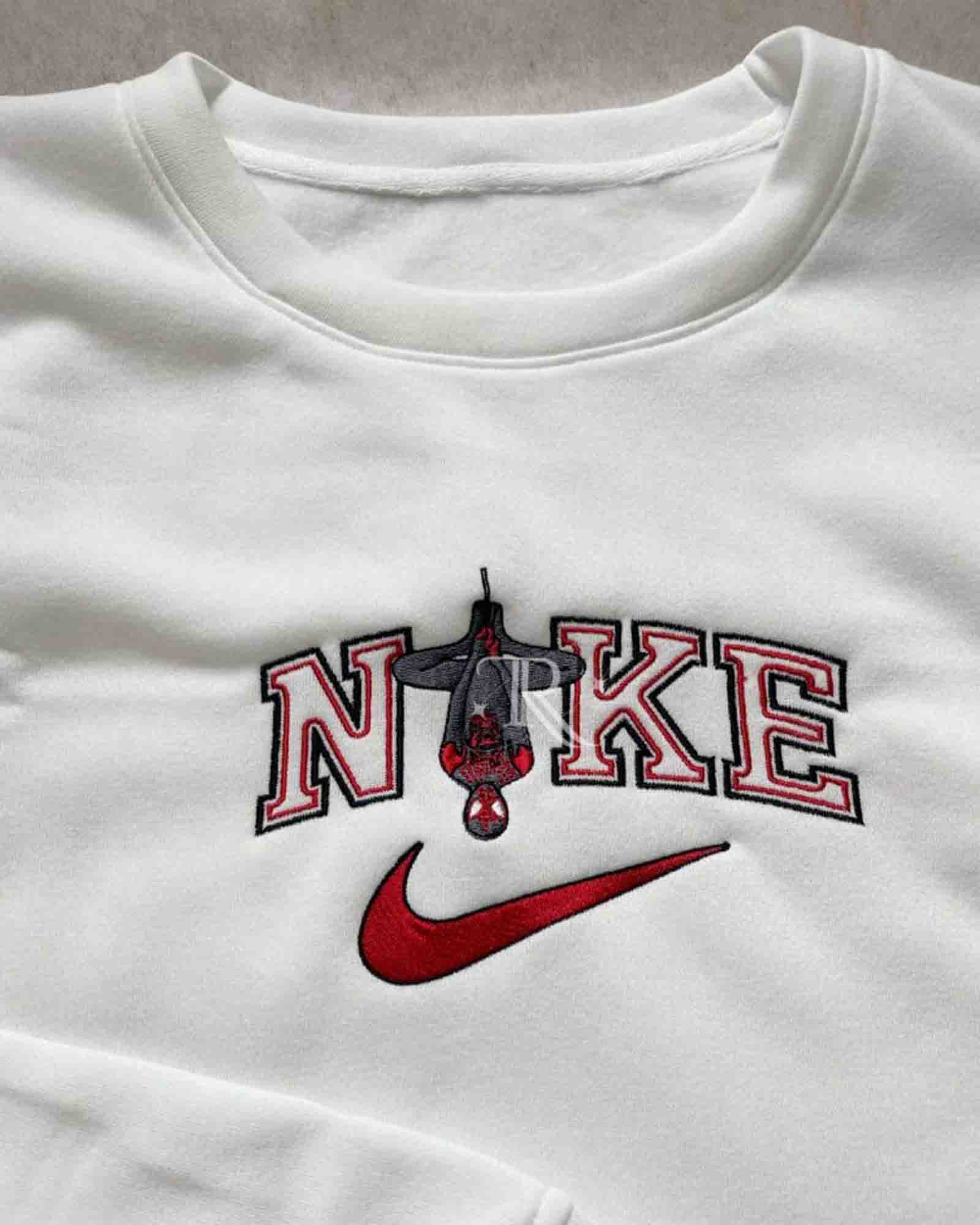 Spider Man – Embroidered Crew Spider Man – Embroidered Crew