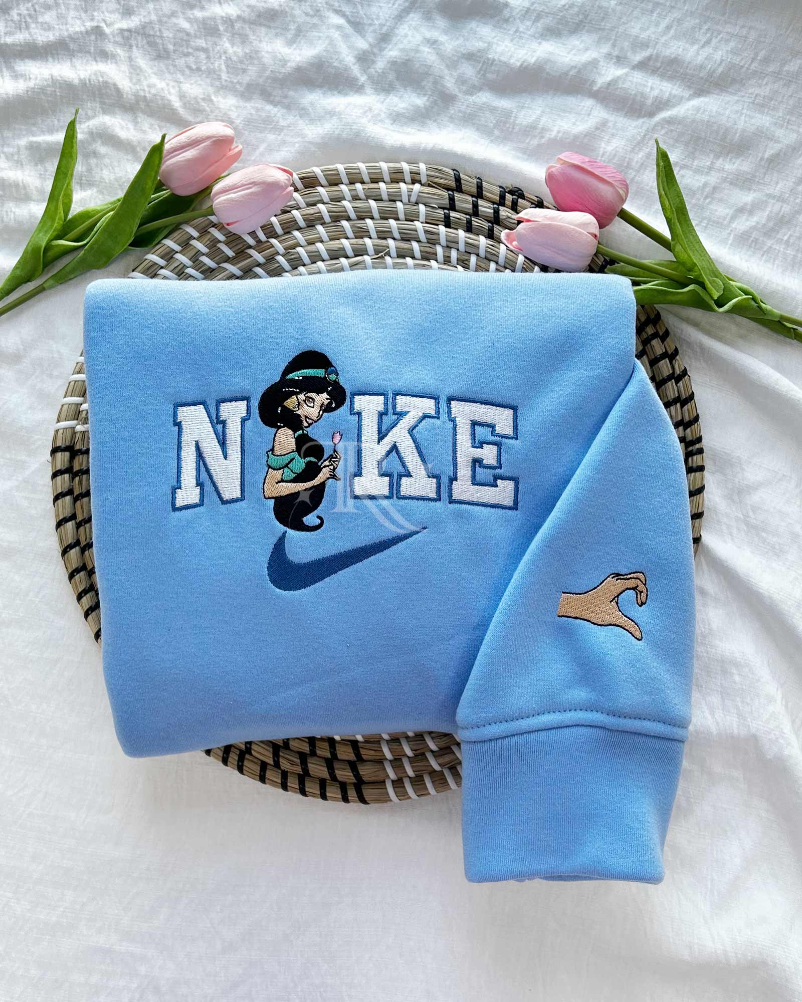 Aladdin and Jasmine – Embroidered Shirt Aladdin and Jasmine – Embroidered Shirt