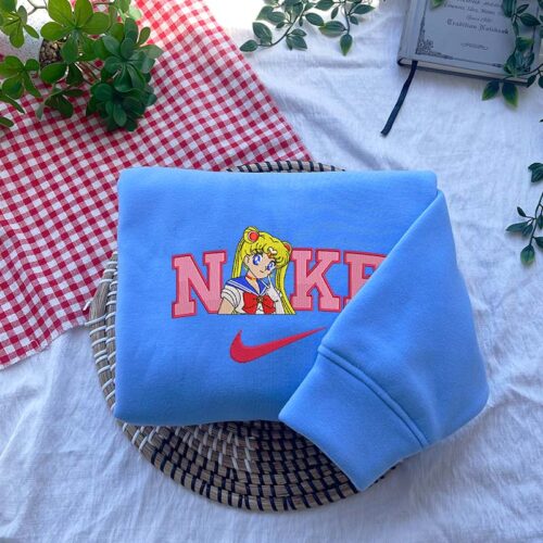 Sailor Moon – Embroidered Sweatshirt