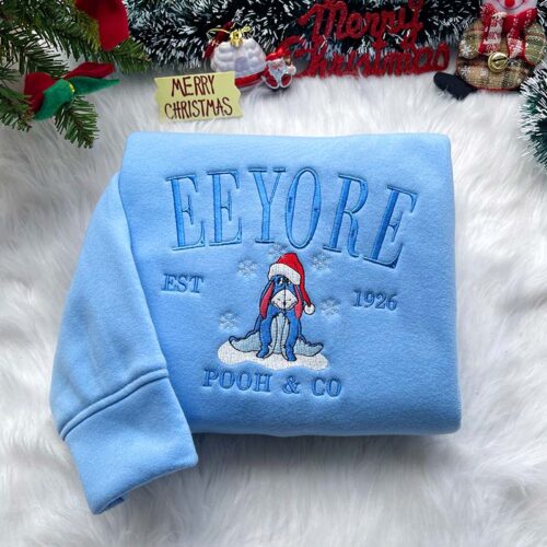 Winnie The Pooh & Friends Xmas – Embroidered Sweatshirt/Hoodie/T-shirt