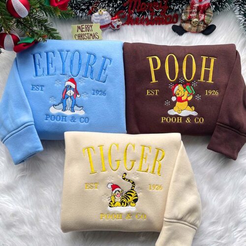 Winnie The Pooh & Friends Xmas – Embroidered Sweatshirt/Hoodie/T-shirt
