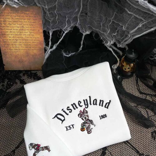 Disneyland Mickey & Minnie (ver Halloween) – Embroidered Sweatshirt/Hoodie/T-shirt