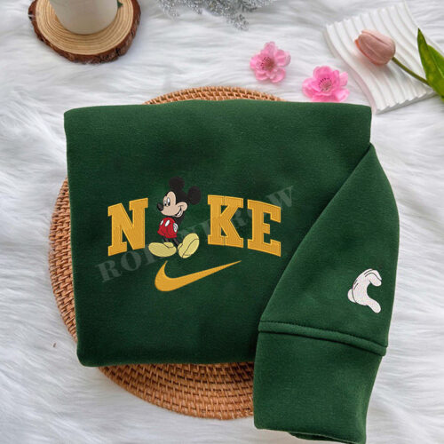 Mickey & Minnie (Disney Land) – Embroidered Shirt