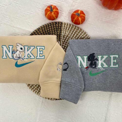 Toothless & Light Fury (How To Train Your Dragon) – Embroidered Shirt