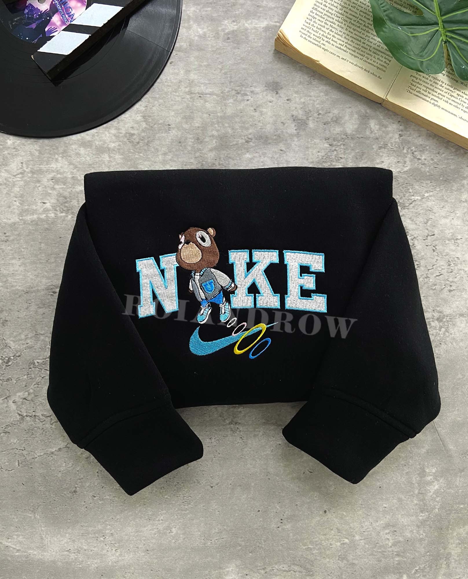 Bear Kanye – Embroidered Sweatshirt Bear Kanye – Embroidered Sweatshirt