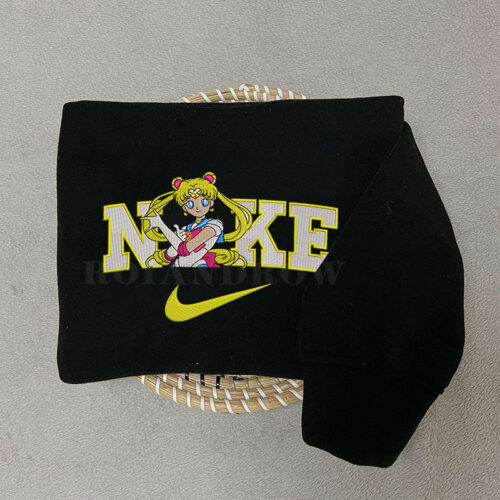 Sailor Moon – Embroidered Sweatshirt