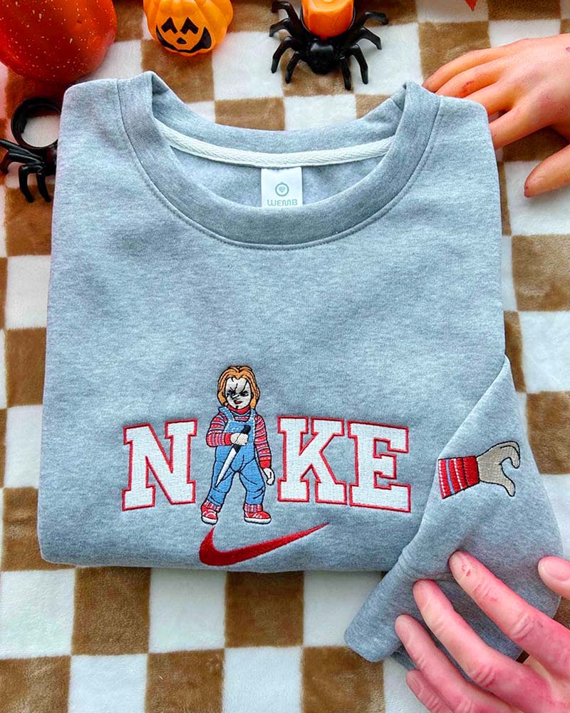 Chucky & Tiffany – Embroidered Sweatshirt Chucky & Tiffany – Embroidered Sweatshirt