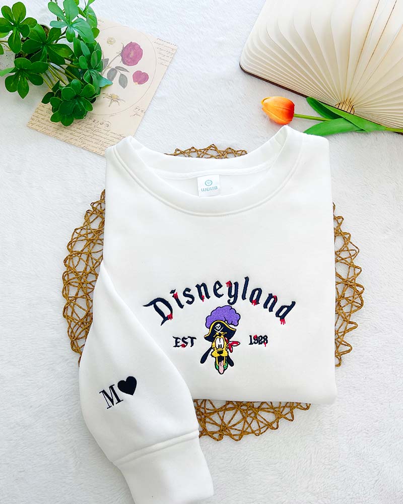 Disneyland Donald Duck & Goofy – Embroidered Sweatshirt/Hoodie/T-shirt Disneyland Donald Duck & Goofy – Embroidered Sweatshirt/Hoodie/T-shirt