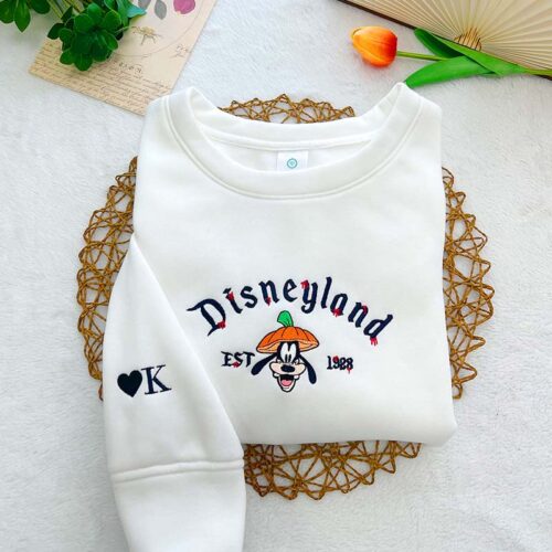 Disneyland Donald Duck & Goofy – Embroidered Sweatshirt/Hoodie/T-shirt