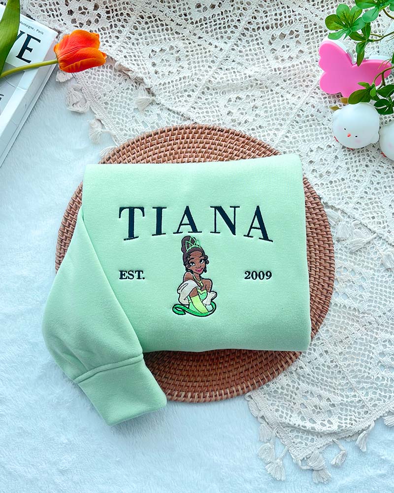 Disney Princess – Embroidered Sweatshirt/Hoodie/T-shirt Disney Princess – Embroidered Sweatshirt/Hoodie/T-shirt