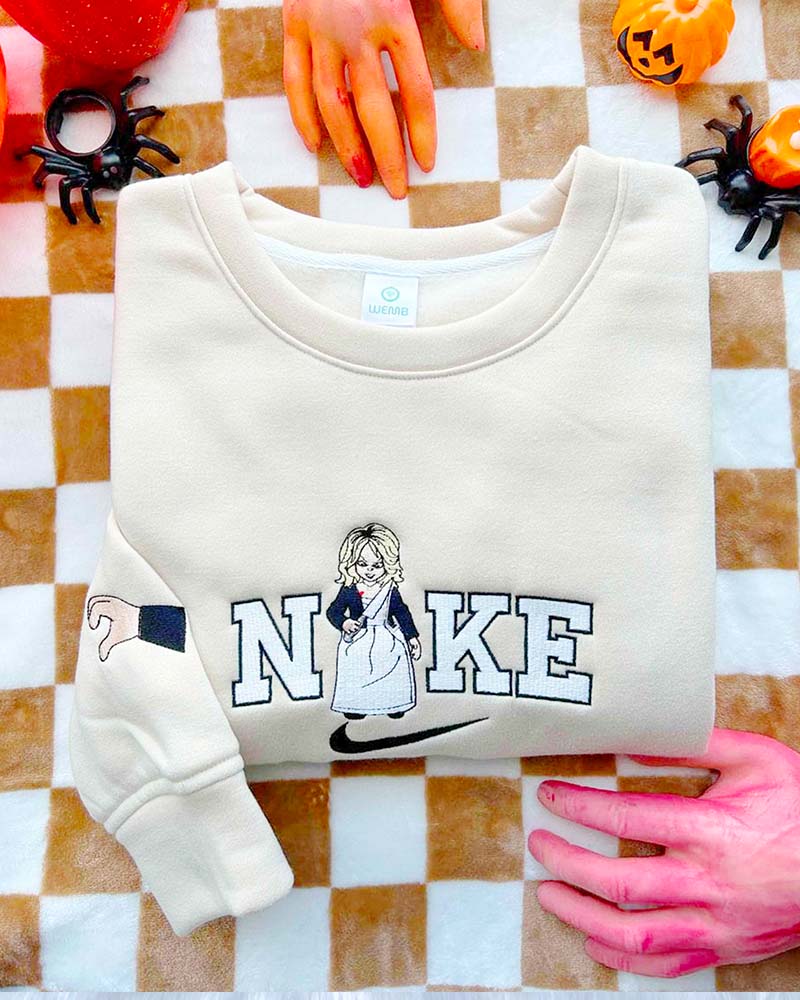 Chucky & Tiffany – Embroidered Sweatshirt Chucky & Tiffany – Embroidered Sweatshirt