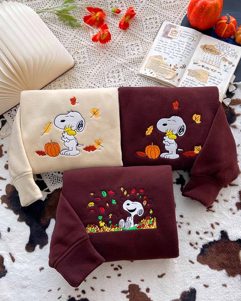 Snoopy Fall – Embroidered Sweatshirt/Hoodie/T-shirt Snoopy Fall – Embroidered Sweatshirt/Hoodie/T-shirt