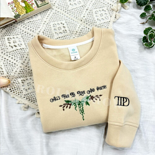 All’s fair in love and poetry (TTPD) – Embroidered Sweatshirt
